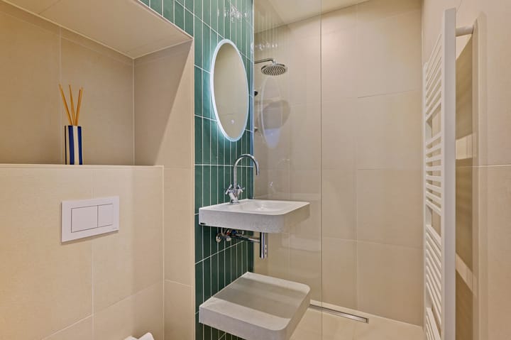 Photo 20 of Deurloostraat 121-1