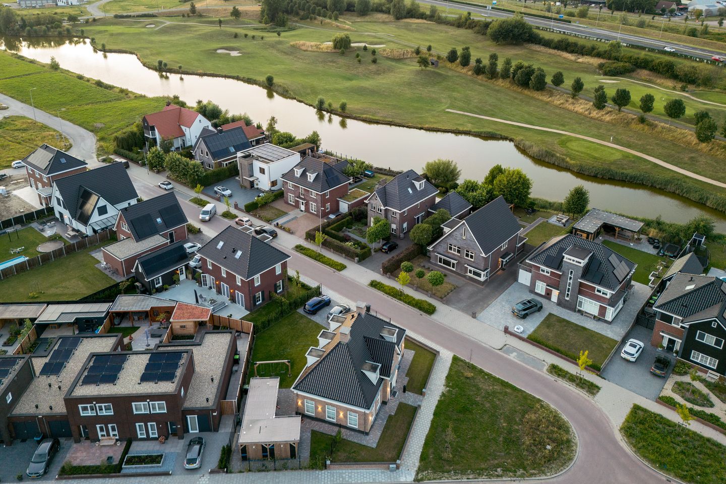 Foto 49 van Duke Ellingtonstraat 40