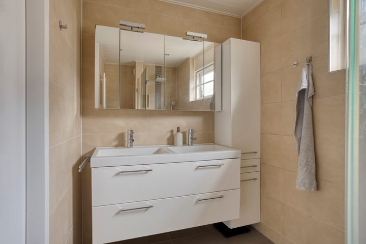 Foto 25 van Marie de Roodelaan 57