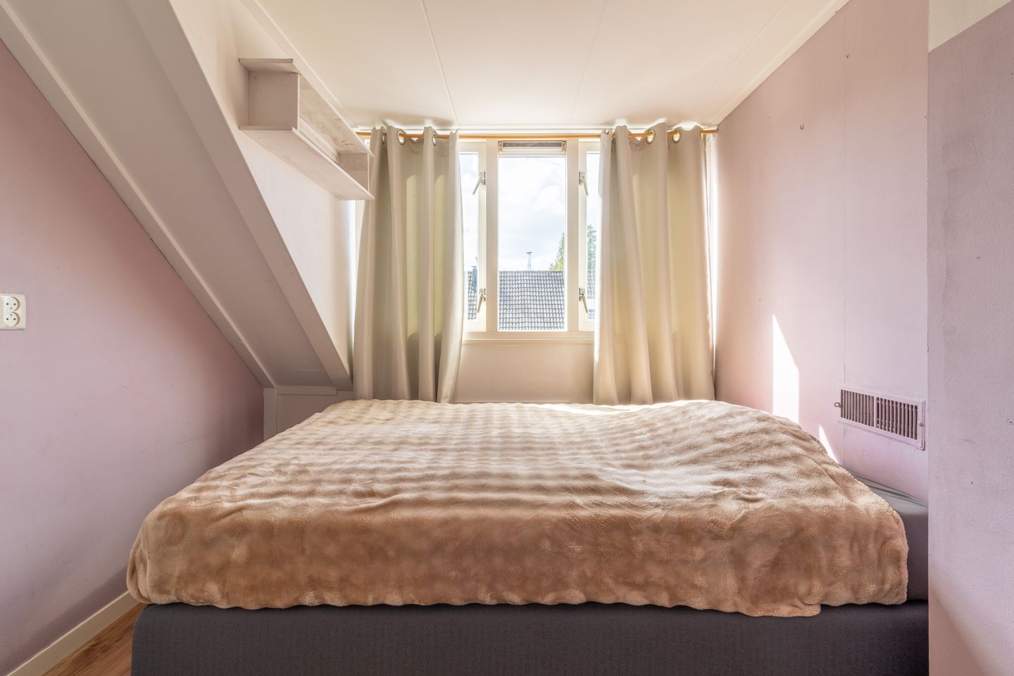 Foto 20 van Goudwesp 9