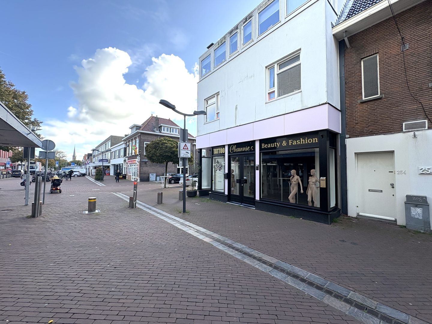 Bekijk foto 5 van Loosduinse Hoofdstraat 252-A