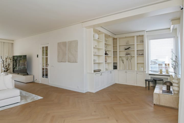 Photo 9 of Ruusbroeclaan 17