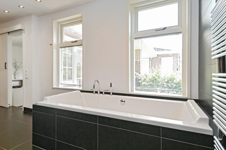 Photo 28 of Ruusbroeclaan 17