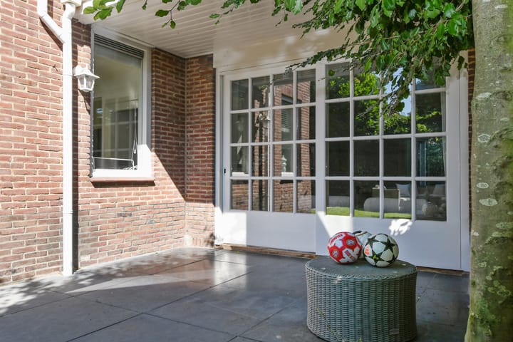 Photo 40 of Ruusbroeclaan 17