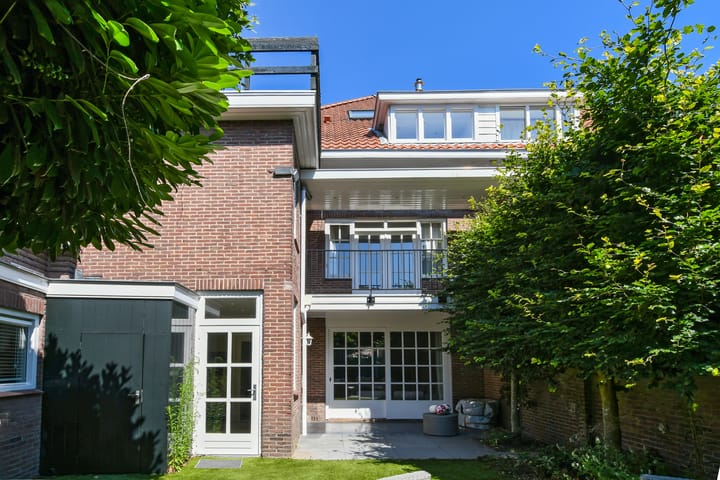 Photo 45 of Ruusbroeclaan 17