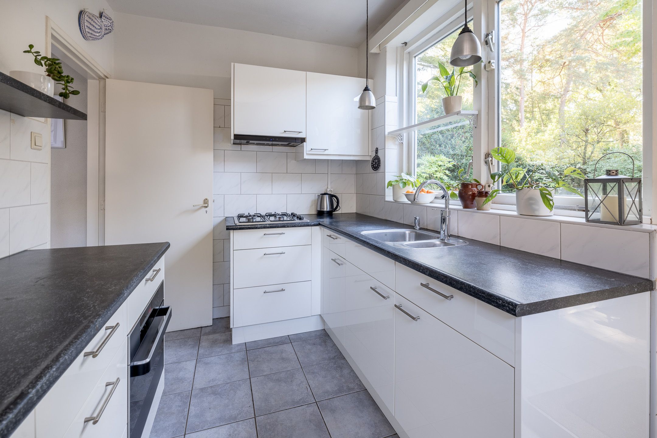 Foto 12 van Hertenlaan 1