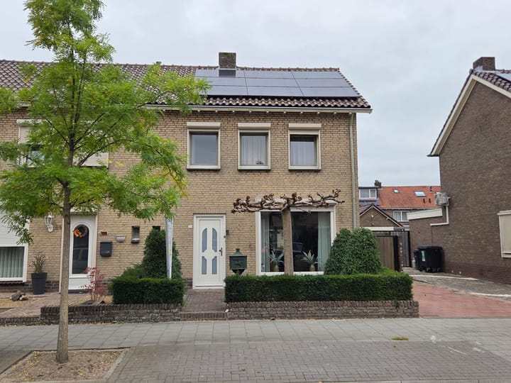 Photo 5 of Schadewijkstraat 36