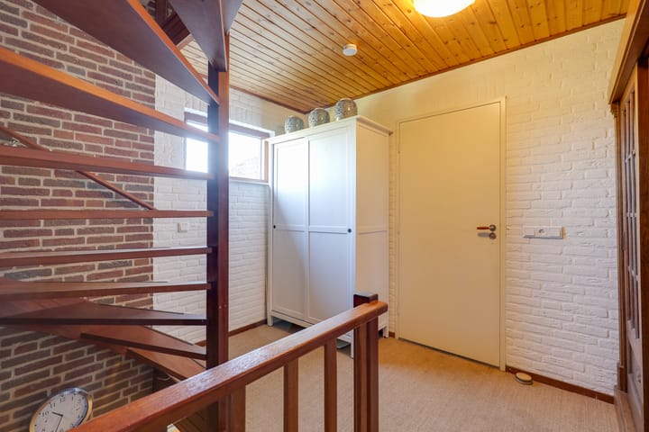 Foto 21 van Kruisbergsestraat 57