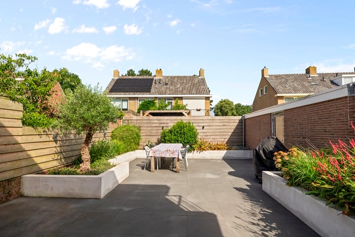 Foto 12 van Lauwerszeestraat 10