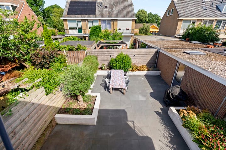 Foto 16 van Lauwerszeestraat 10