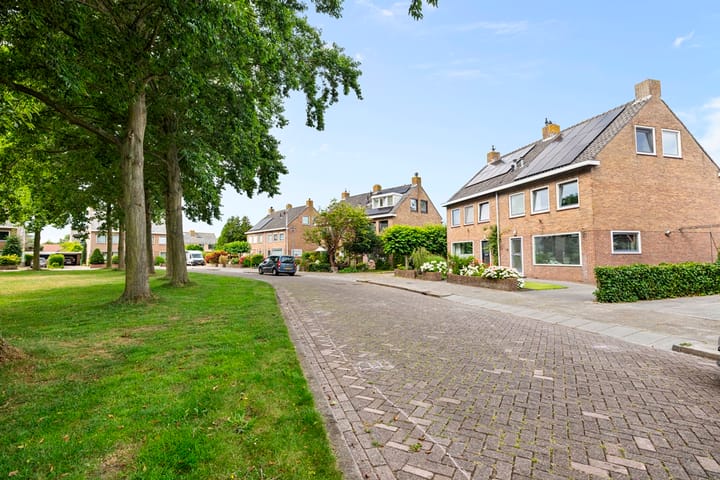 Foto 28 van Lauwerszeestraat 10