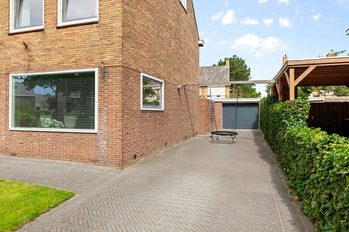 Foto 29 van Lauwerszeestraat 10