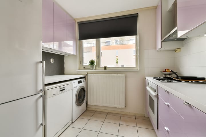 Photo 13 of Ravelstraat 30