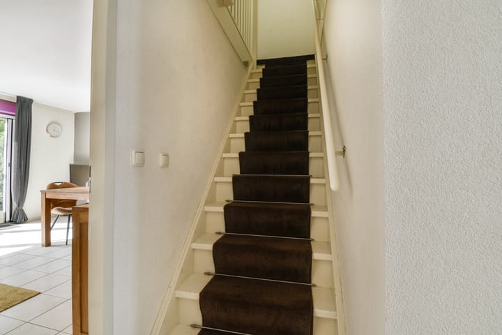 Photo 17 of Ravelstraat 30