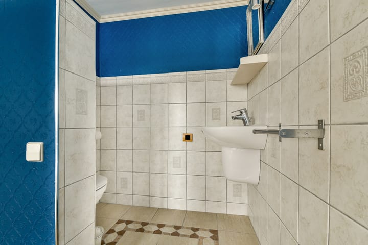 Photo 32 of Ravelstraat 30