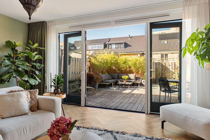 Foto 21 van Voorbuurt 46