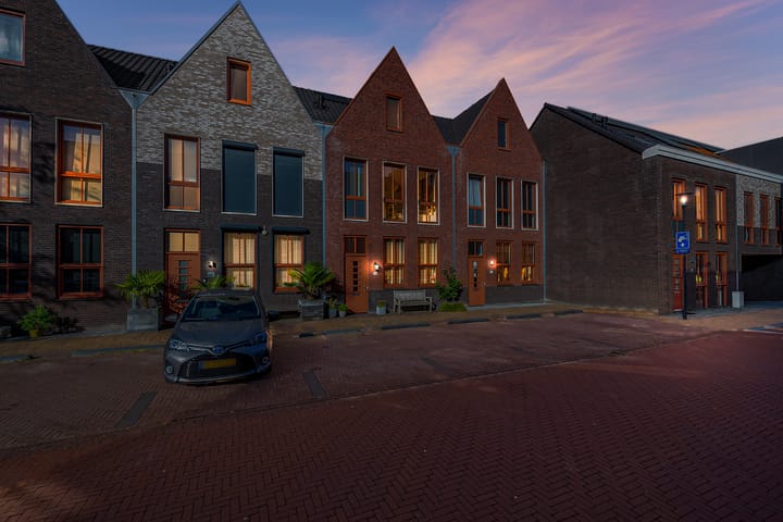 Foto 44 van Voorbuurt 46