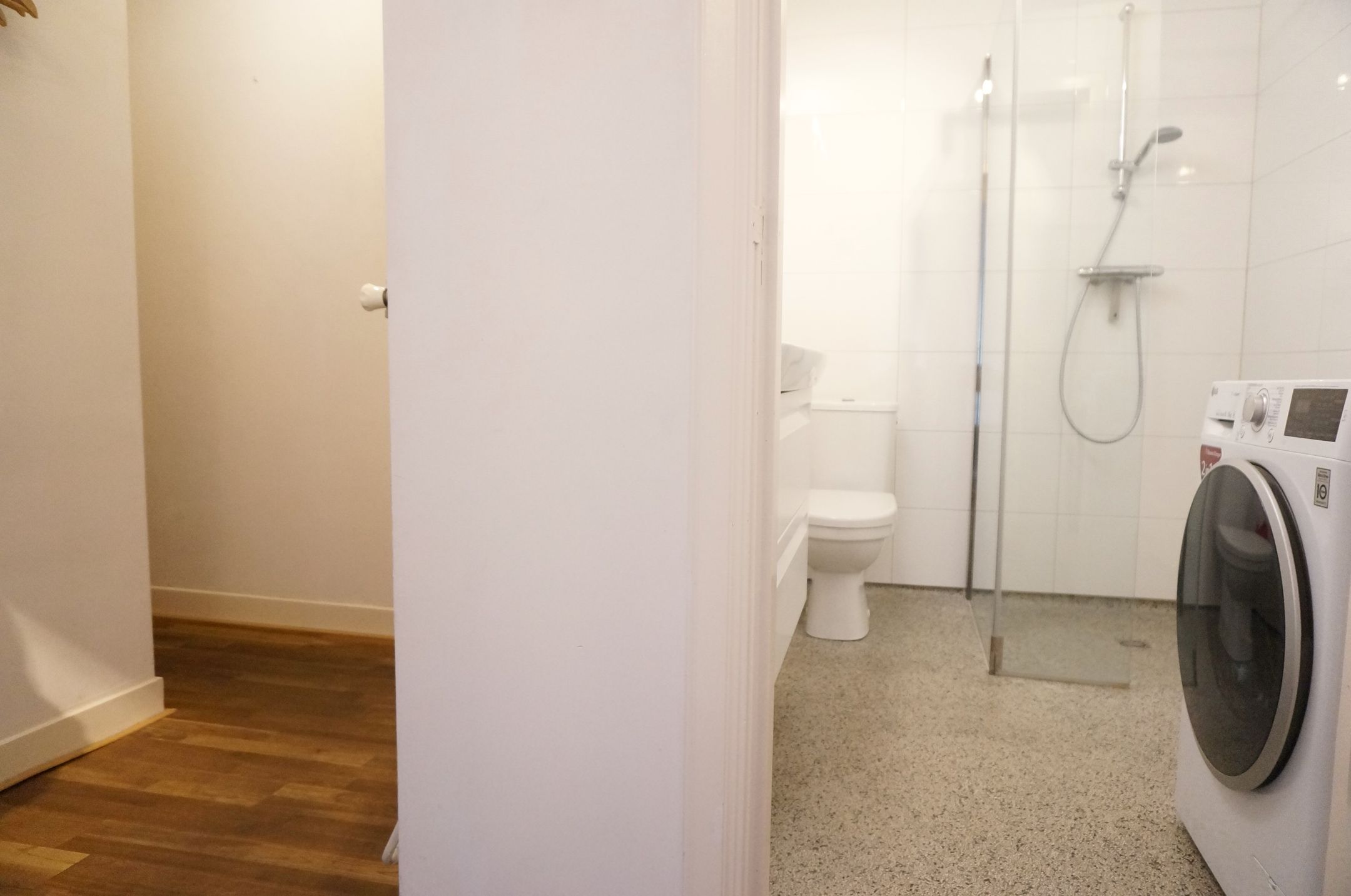 Photo 18 of Hectorstraat 19-H