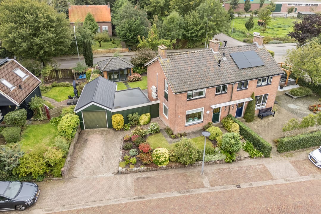 Foto 2 van Dorpsstraat 947