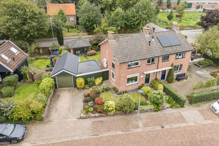 Foto 2 van Dorpsstraat 947