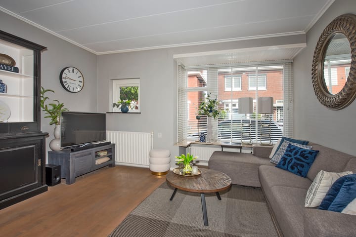 Foto 7 van Van Riebeekstraat 34