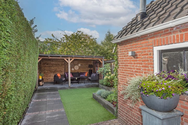 Foto 25 van Van Riebeekstraat 34