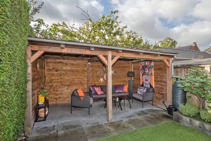 Foto 26 van Van Riebeekstraat 34