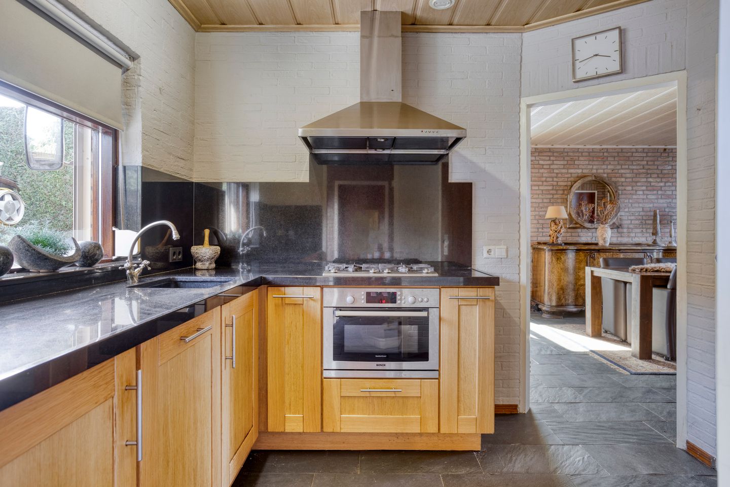 Foto 80 van Van Rijckevorselweg 2