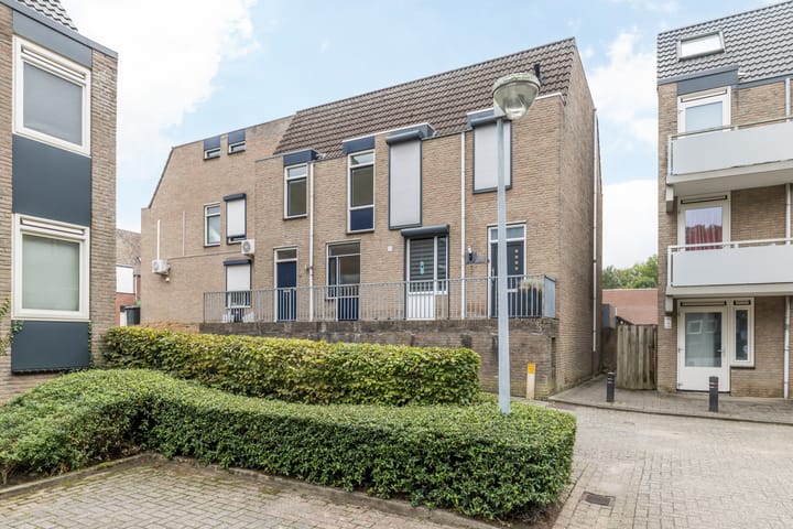 Foto 27 van Stationstraat 176