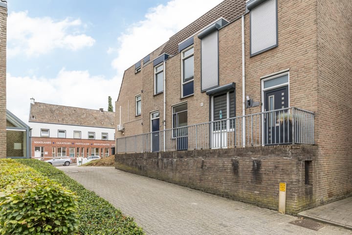 Foto 28 van Stationstraat 176