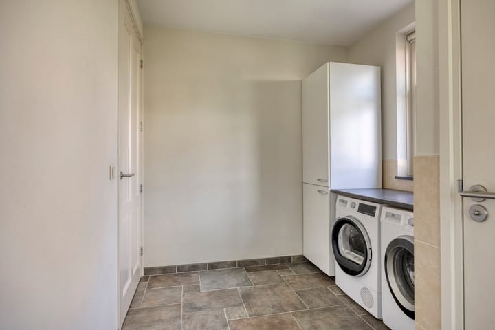 Foto 33 van Heescheweg 11