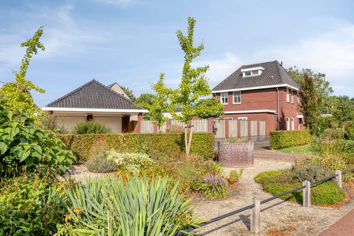 Foto 51 van Heescheweg 11