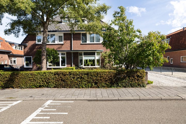 Foto 2 van Van der Valk Boumanlaan 39