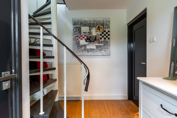 Photo 9 of Vijverstraat 8