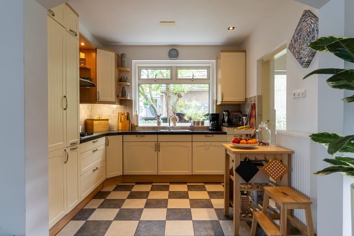 Photo 16 of Vijverstraat 8