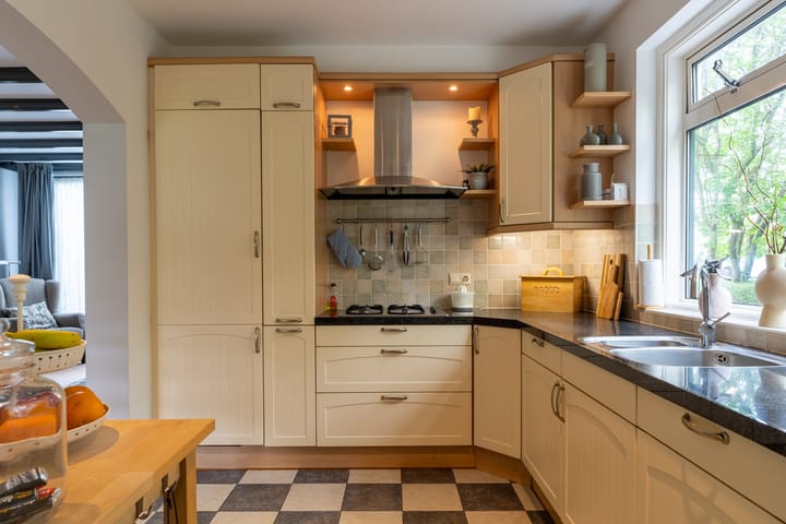 Photo 17 of Vijverstraat 8