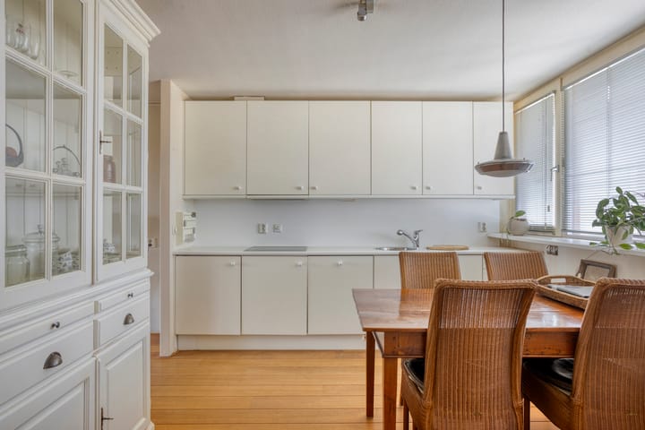 Photo 17 of Nassauplein 11-Y