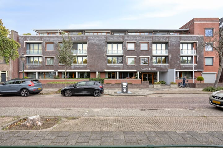 Photo 37 of Nassauplein 11-Y