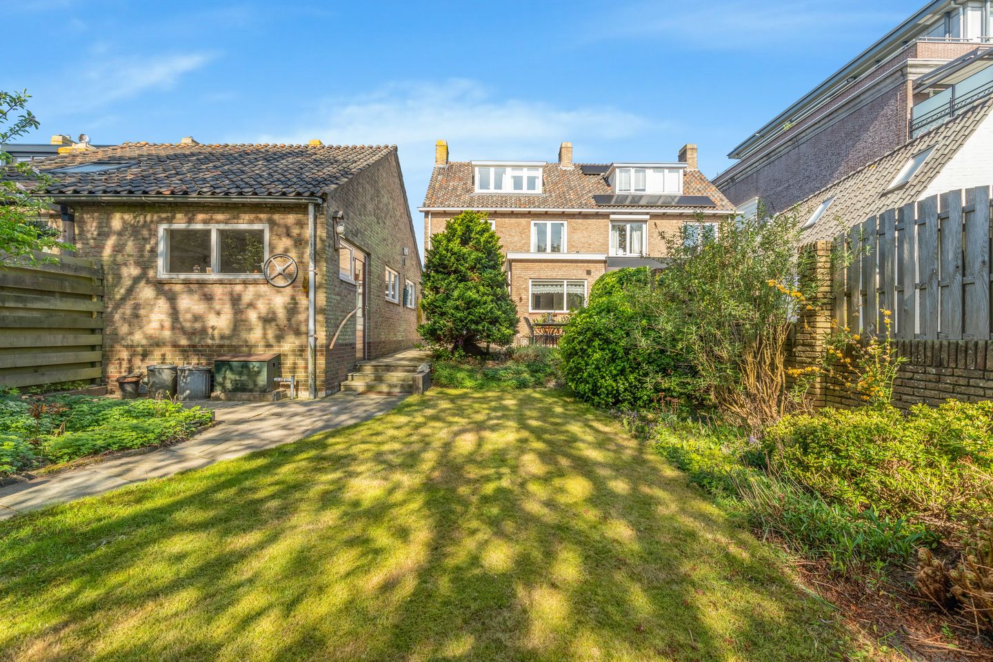 Foto 44 van Kennemerstraatweg 418