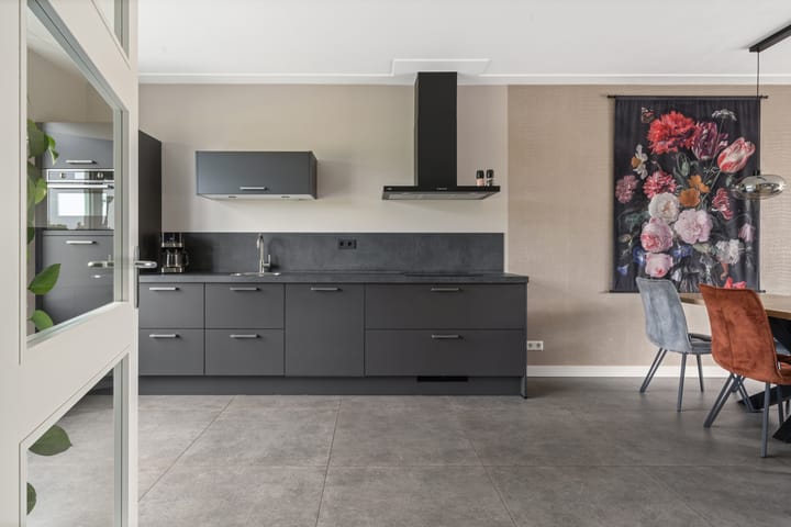 Foto 8 van Maximalaan 29