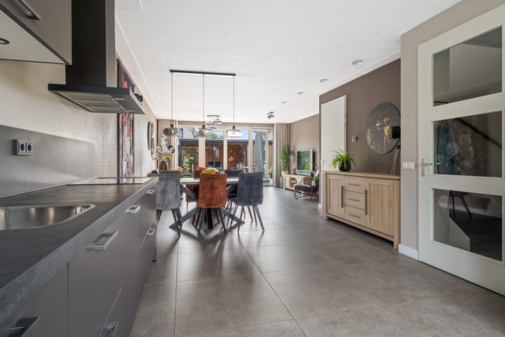 Foto 11 van Maximalaan 29