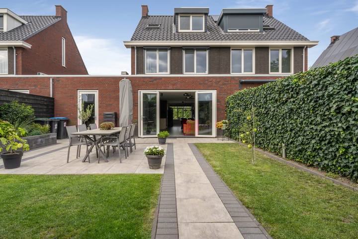 Foto 48 van Maximalaan 29