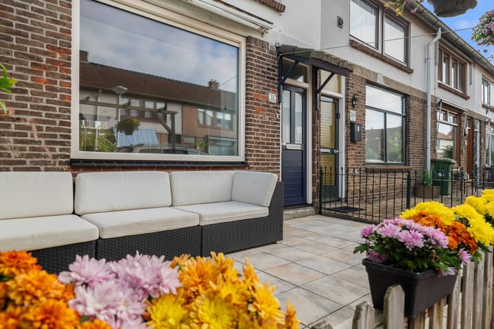 Foto 12 van Trompstraat 18