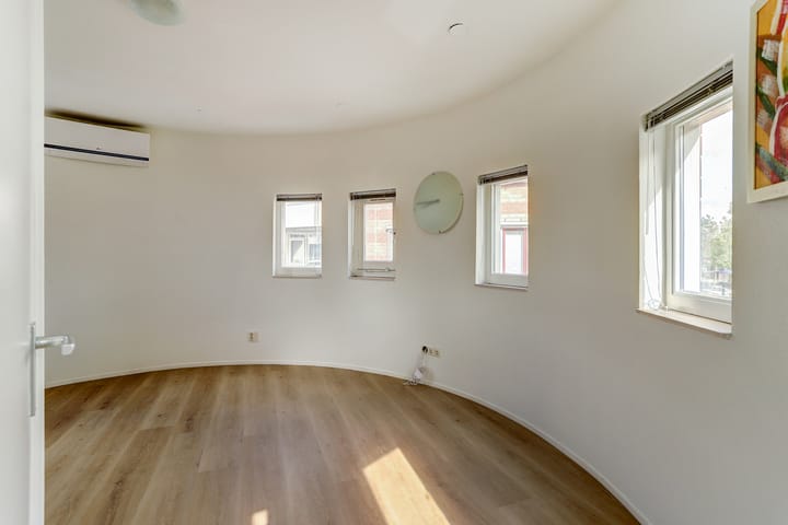 Foto 8 van Raadhuisplein 71