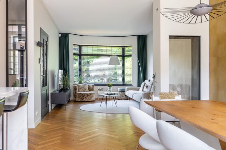 Photo 2 of Regentesseplein 7