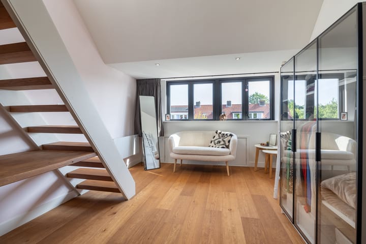 Photo 54 of Regentesseplein 7