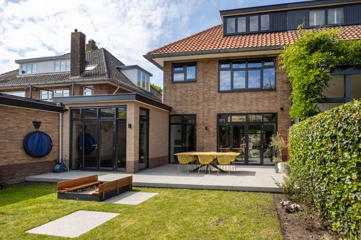 Photo 66 of Regentesseplein 7