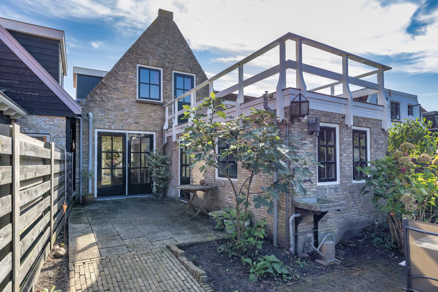 Photo 29 of Dubbelstraat 211