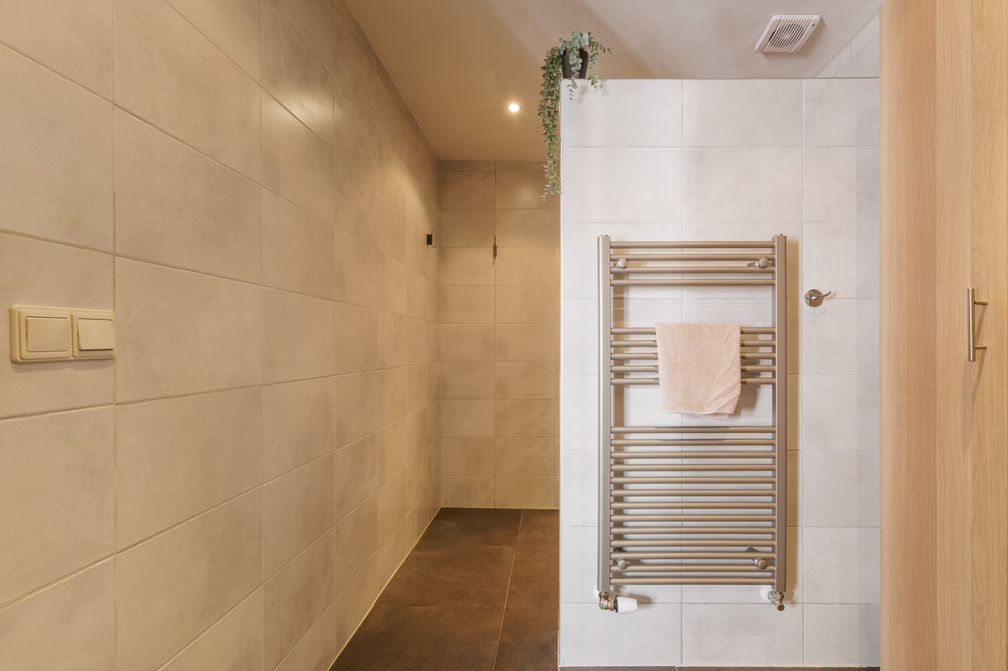 Foto 44 van Zuidlaarderweg 53