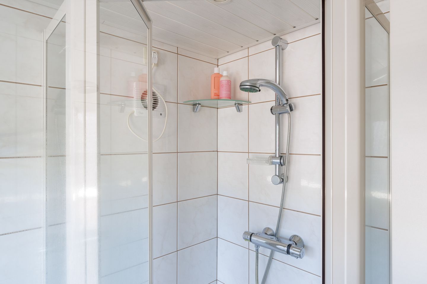 Foto 74 van Zuidlaarderweg 53